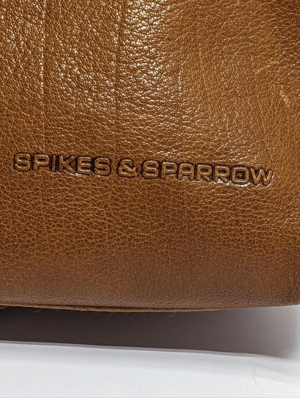 Spikes & Sparrow Padded Leather Laptop Commuter Conv Crossbody, Brandy Cognac